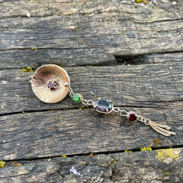 9ct gold-pendant-opal-garnet-chrome diopside-chain-sandrakernsjewellery 9ct gold-pendant-opal-garnet-chrome diopside-chain-sandrakernsjewellery